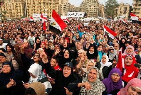 We will not abandon Tahrir nor any other square of the world!