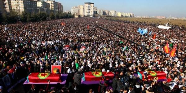 Pour la vérité sur l’assassinat des militantes kurdes à Paris!